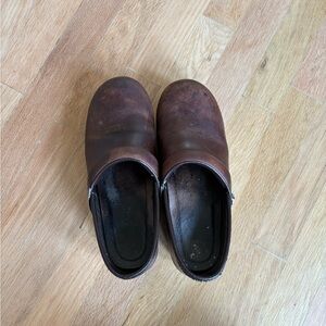 Dansko Professional Clog, size 39